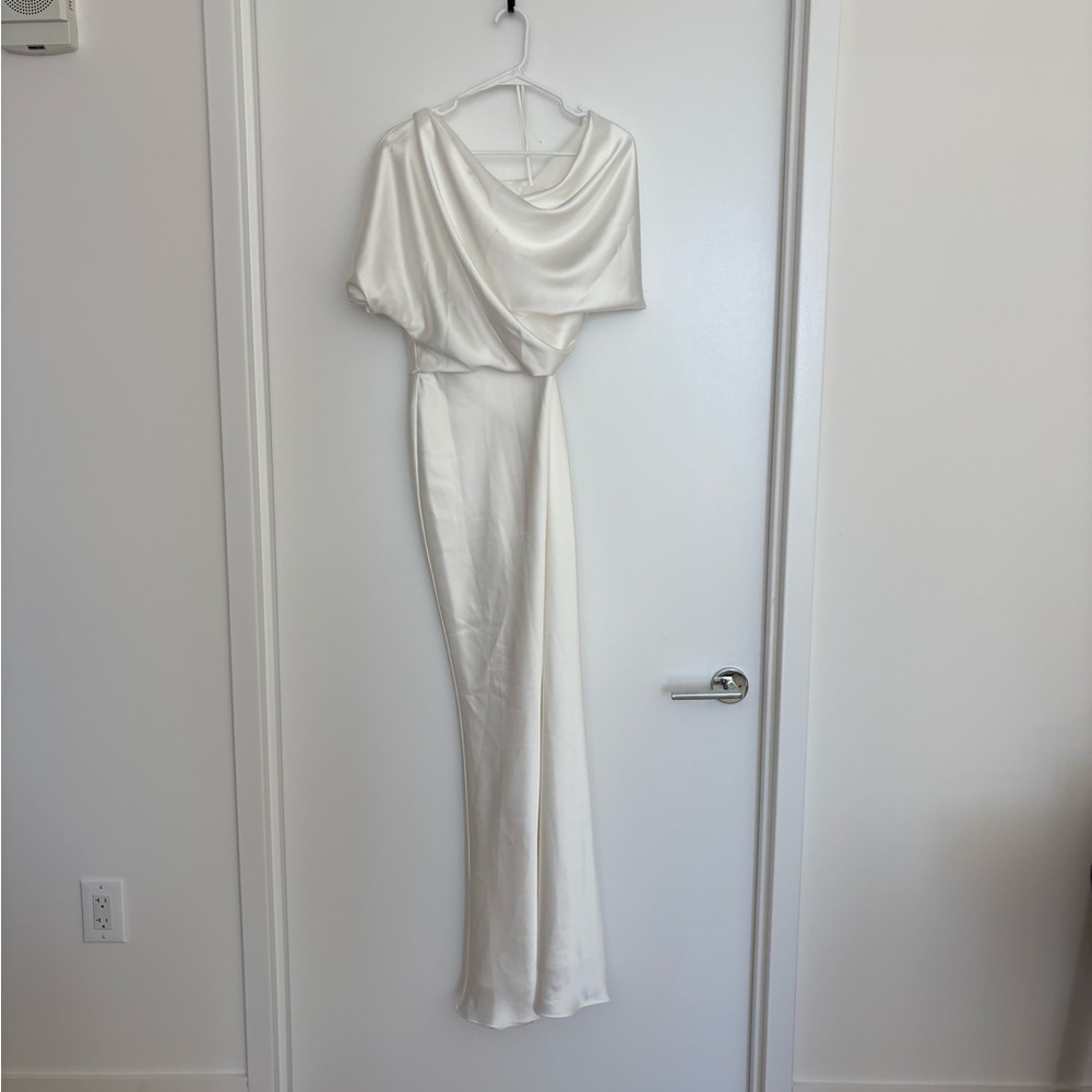 Amsale Ivory Slouch Dress